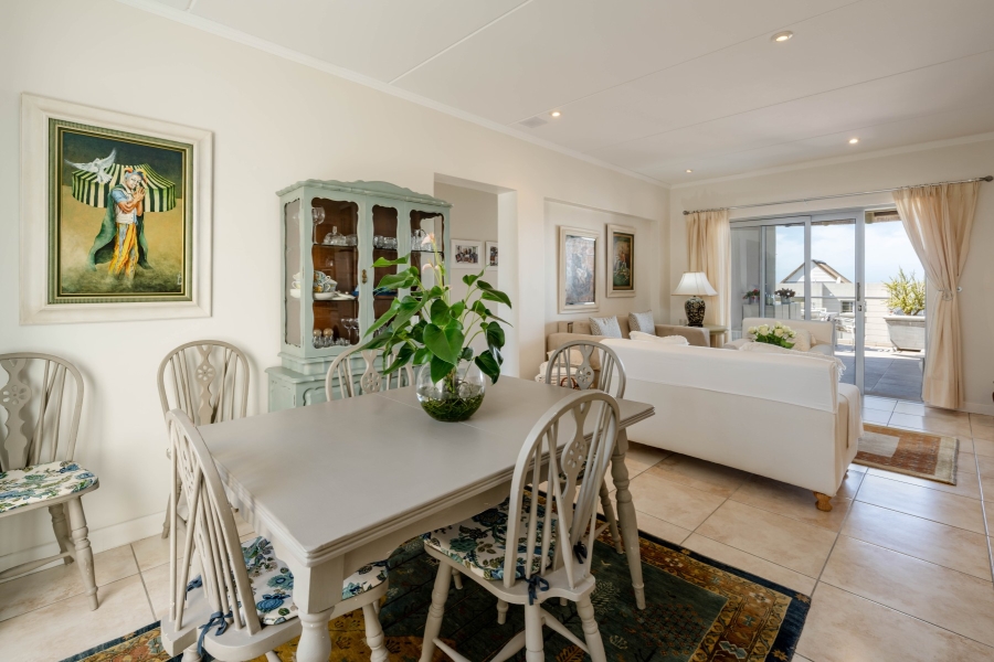 2 Bedroom Property for Sale in Thulana Hill Western Cape